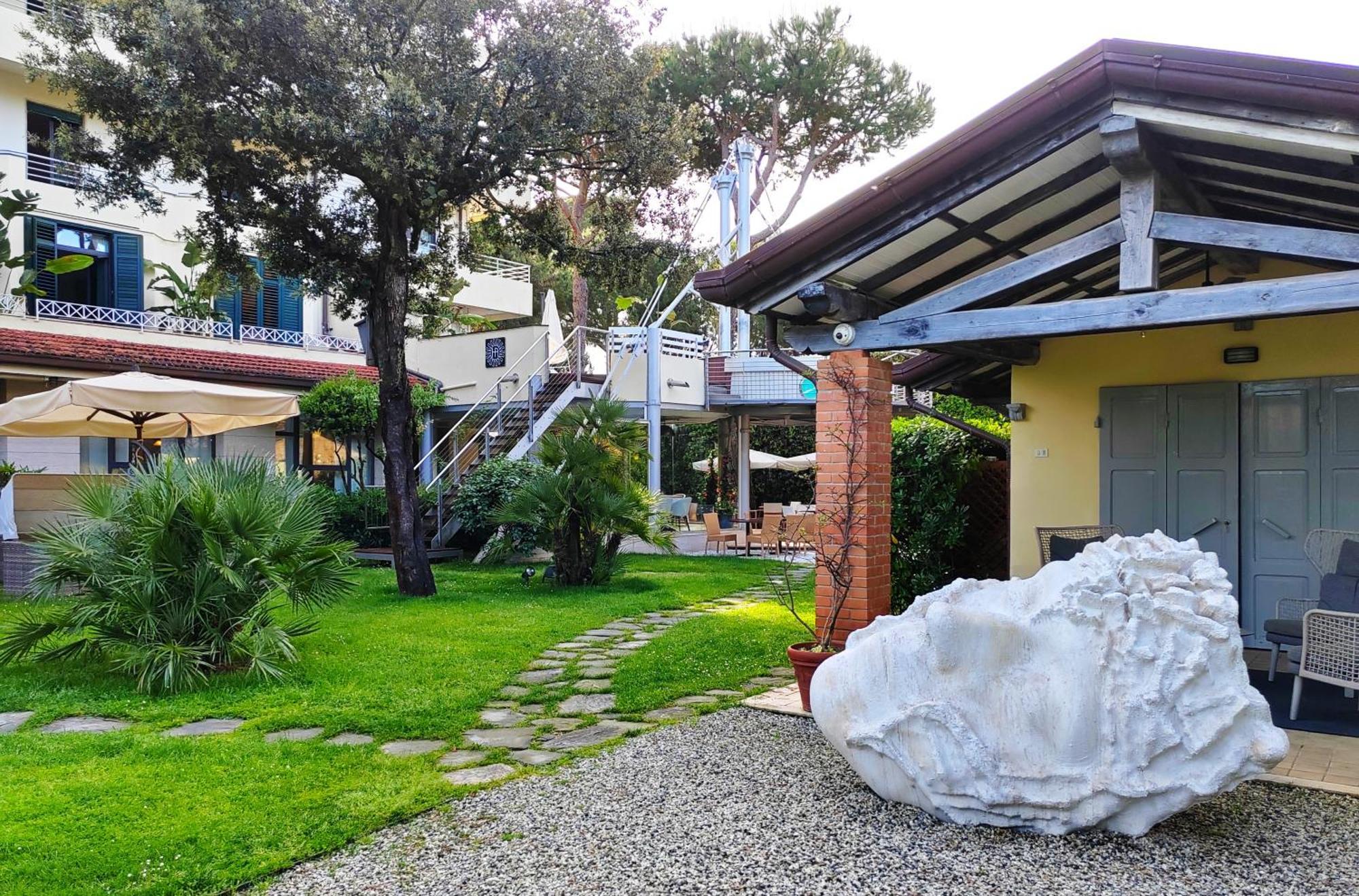 Hotel Acapulco Forte dei Marmi Exterior photo